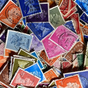 Stamp Art, Regina Elisabetta II, Machin, Gran Bretagna, francobolli usati, giorno/mese/anno, francobolli datati, artigianato o creazione, 200 francobolli