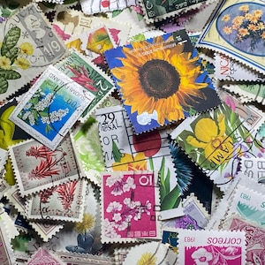 Vintage Topical Flower Stamps - 100 Different Stamps 1960&#39;s - 1990&#39;s
