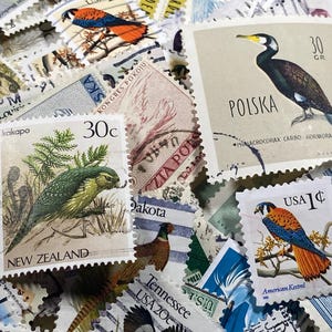 Sellos antiguos de aves temáticas: 100 sellos diferentes, de los años 1960 a 1990