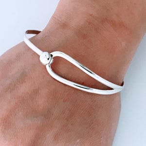 Vintage Hook Eye Loop Bangle Bracelet 925 Sterling Silver, Retro Love Knot Hook Half Bead Loop Minimalist Infinity Bangle