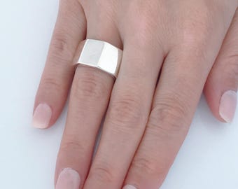 Vintage Wide Geometric Octagon Dome Sterling Silver Cigar Band Ring,  Chunky Retro Modernist Minimalist Statement Ring, Polished Smooth Band