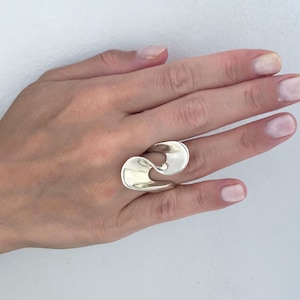 VTG Taxco Mexico Modernist 925 Sterling Silver Ring Band, Chunky Retro Abstract Statement Ring, Heavy Open Swirl Wave Bypass Twist Zig Zag