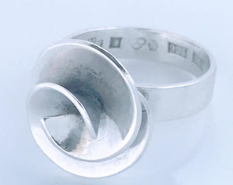 Vintage SOK Swedish Modernist Sterling Silver Ring, Scandinavian Designer Stina Sökjer Peters Mid Century 1978 Spiral Domed Statement Ring