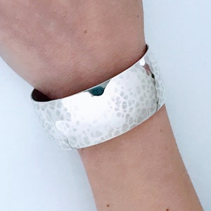 Vintage 1970s Scandinavian Thick Hammered Sterling Silver Bracelet, Wide Textured 925 Silver MCM Cuff, Chunky Heavy Modern Turku Finland