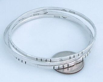 Vintage Mexico 925 Sterling Silver Stacking Bangles Bracelets, Minimalist Polished Smooth Carinated Silver Stacked Round Layering Modern