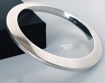 Vintage Modern Sculptural Round 925 Sterling Silver Bangle Bracelet, Chunky Retro Angled Offset Asymmetrical Edge Bangle Cuff
