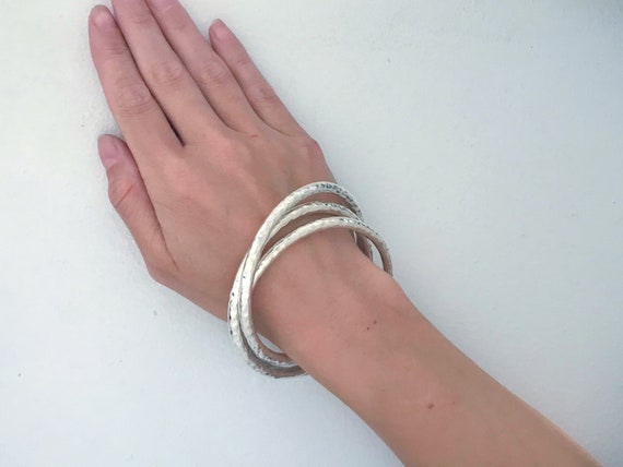 VTG Hammered Sterling Silver Three Interlocking B… - image 4