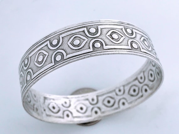 Artisan Made Sterling Silver Modernist Bangle Bra… - image 4