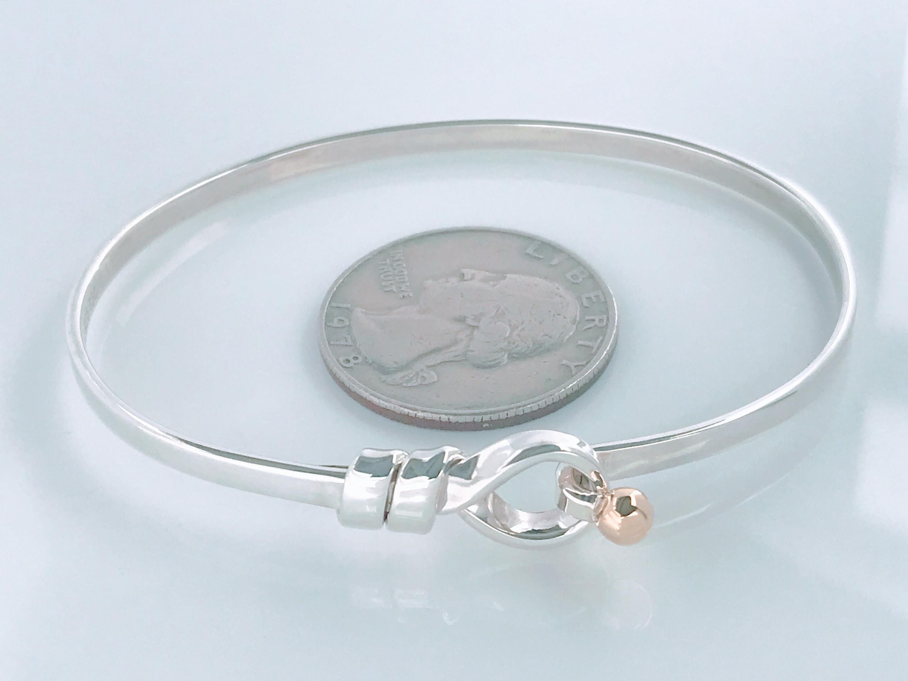 Tiffany & Co. Sterling Silver 18K Yellow Gold Love Knot Oval Tiffany & Co. Sterling Silver 18K Yellow Gold Love Knot Oval