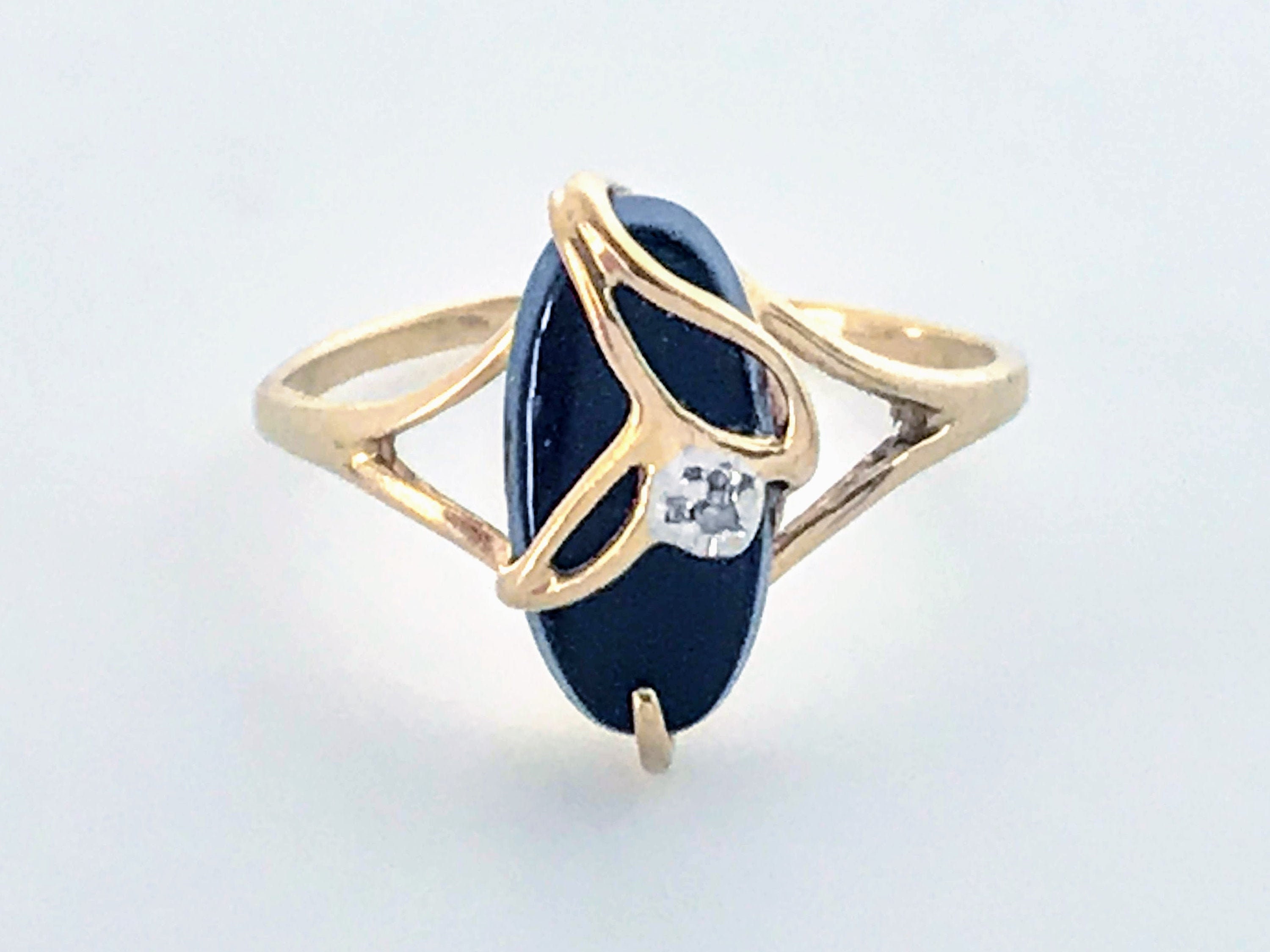 Vintage 10K Yellow Gold Black Onyx Diamond Ring, VTG Art Deco 10k Gold Black Onyx Diamond Ring Band, VTG 10K Yellow Gold Diamond Onyx Ring