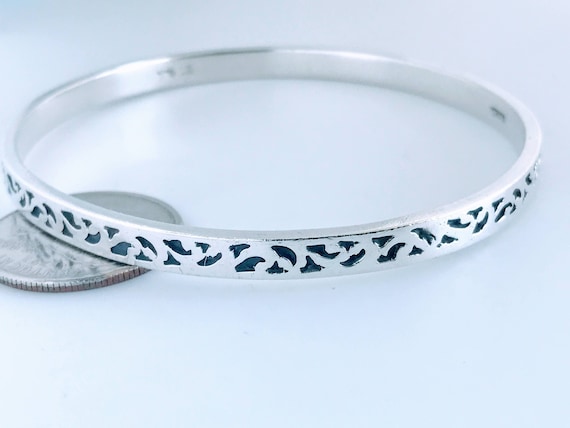 Sterling Silver Granulated Floral Bangle Bracelet Sterling Silver Granulated Floral Bangle Bracelet