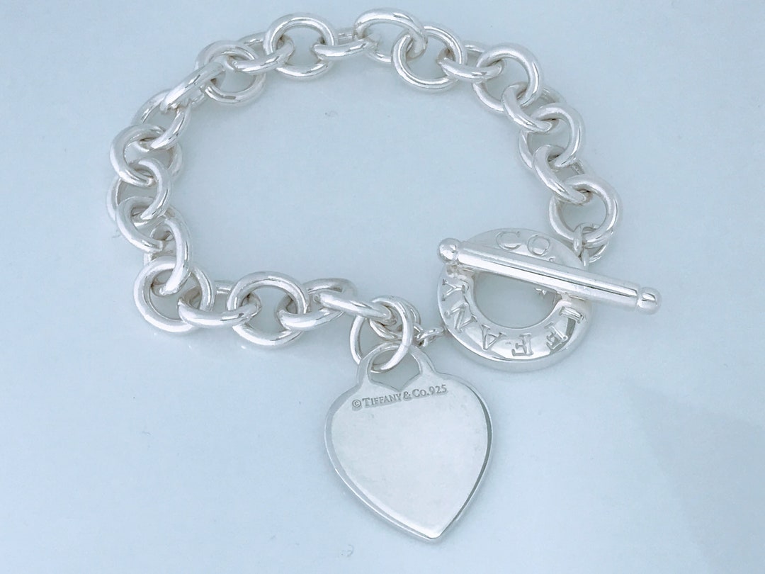 Authentic Tiffany & Co. Sterling Silver Heart Tag Toggle Authentic Tiffany & Co. Sterling Silver Heart Tag Toggle