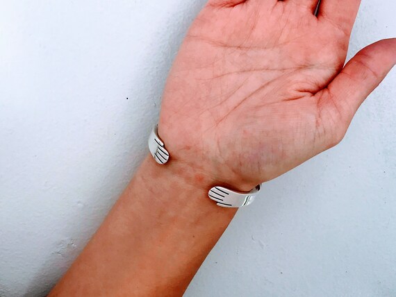 Incredible Vintage Native American Navajo Twisted Coiled Sterling Silver Native Bracelet Old Incredible Vintage Native American Navajo Twisted Coiled Sterling Silver Native Bracelet Old