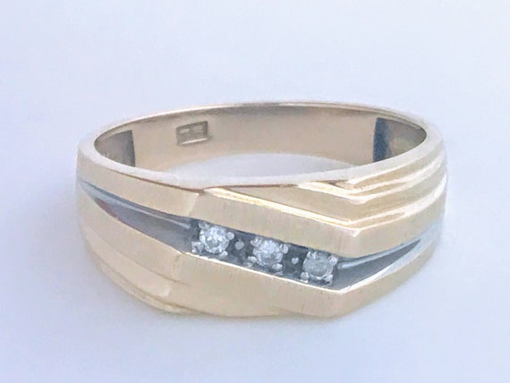Vintage Modern 10k Yellow Gold Diamond Ring Band,… - image 4