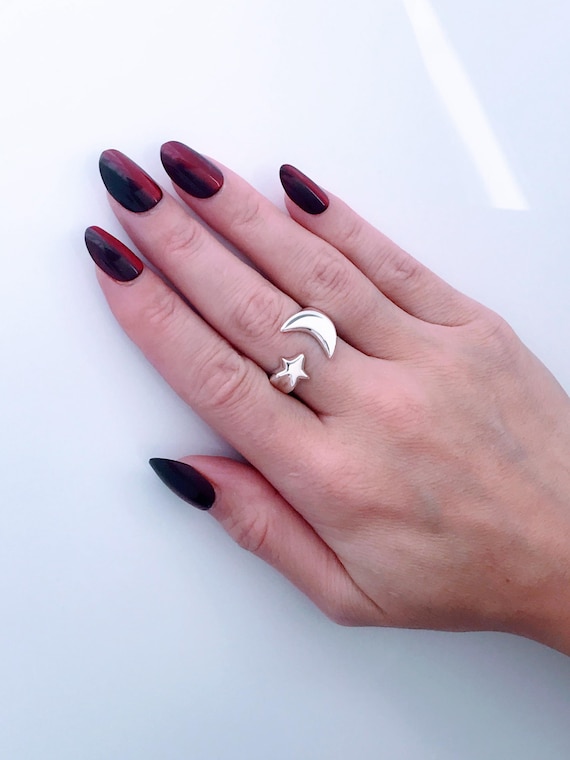 Chunky Vintage Solid Sterling Silver Crescent Moo… - image 1