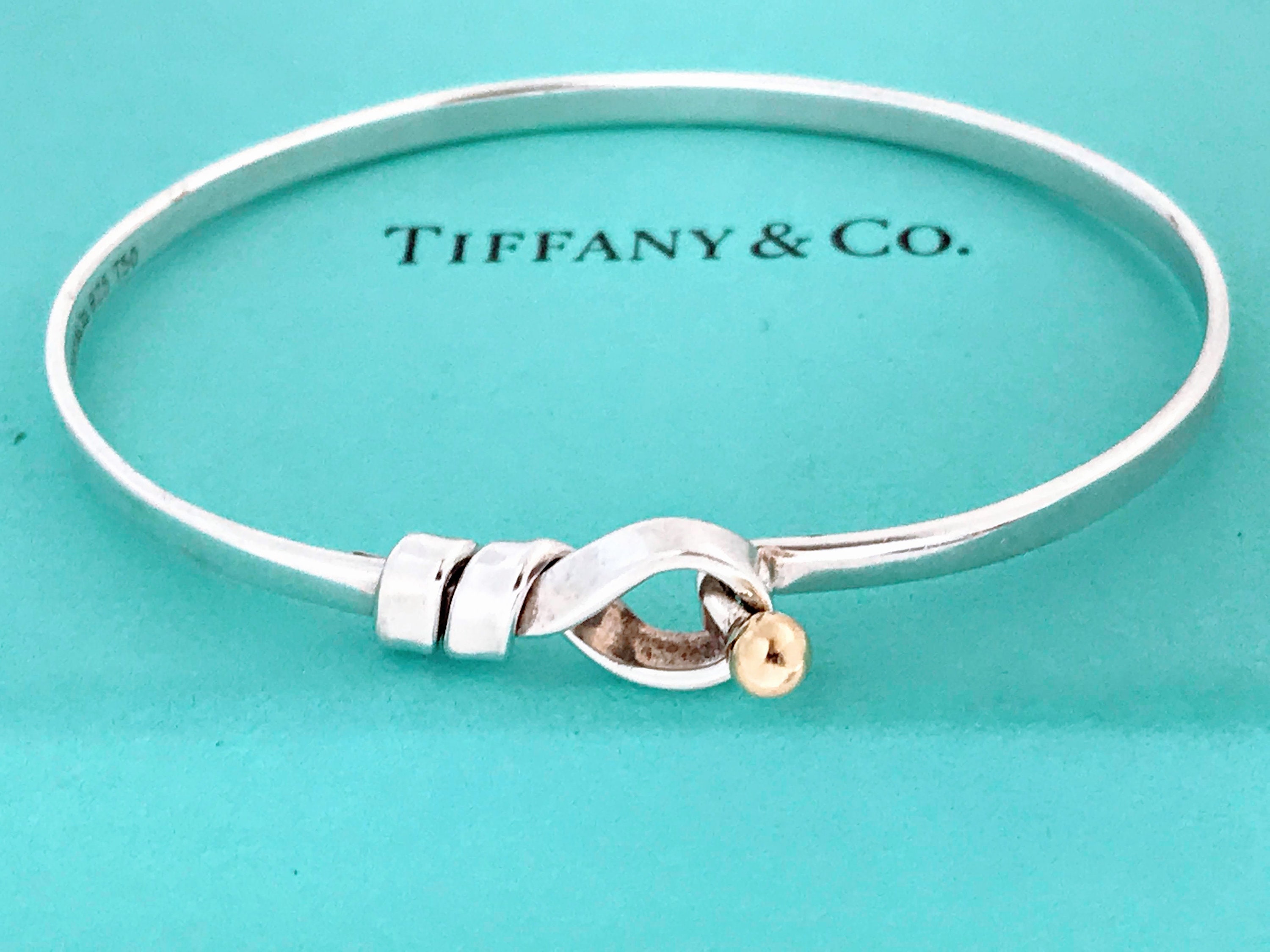Tiffany & Co Hook & Eye Bangle Silvery Silver Metal ref.766116