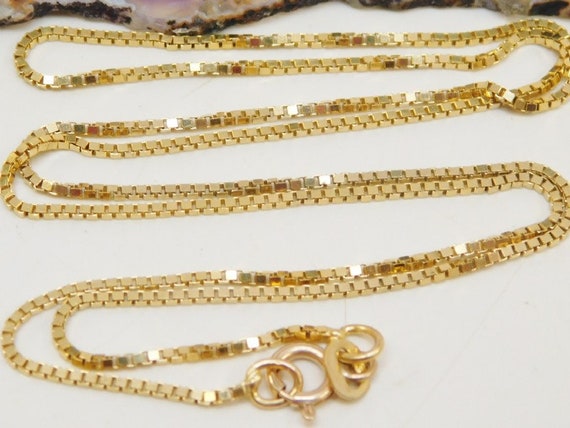 Elegant 10K Yellow Gold Box Chain Link Necklace 1… - image 2