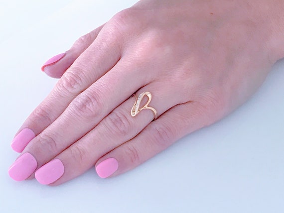 Dainty 10K Yellow Gold Diamond Wave Swirl Ring, R… - image 2
