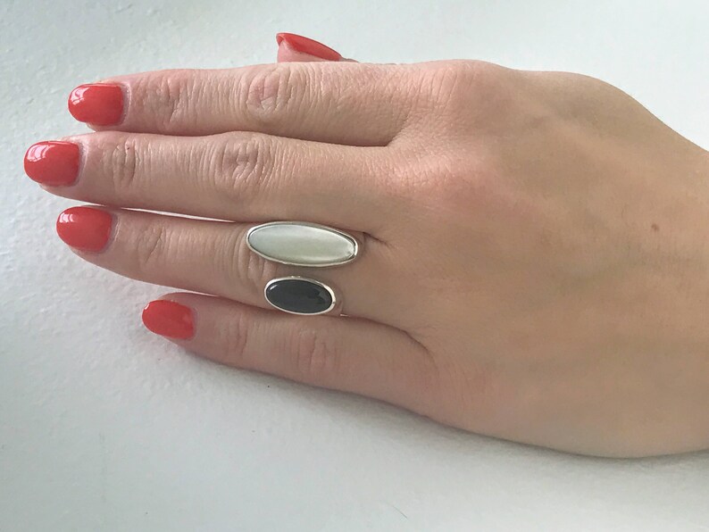 Chunky 925 Silver Onyx MOP Ring Big Silver Split Dome Statement Ring Mexico Modernist Sterling Silver Onyx Mother Of Pearl Ring Band