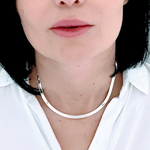 VTG Mexico Polished Solid 925 Sterling Silver Contoured Collar Torque Necklace, Retro Polished Smooth Oval Minimalist Flat Wire Choker