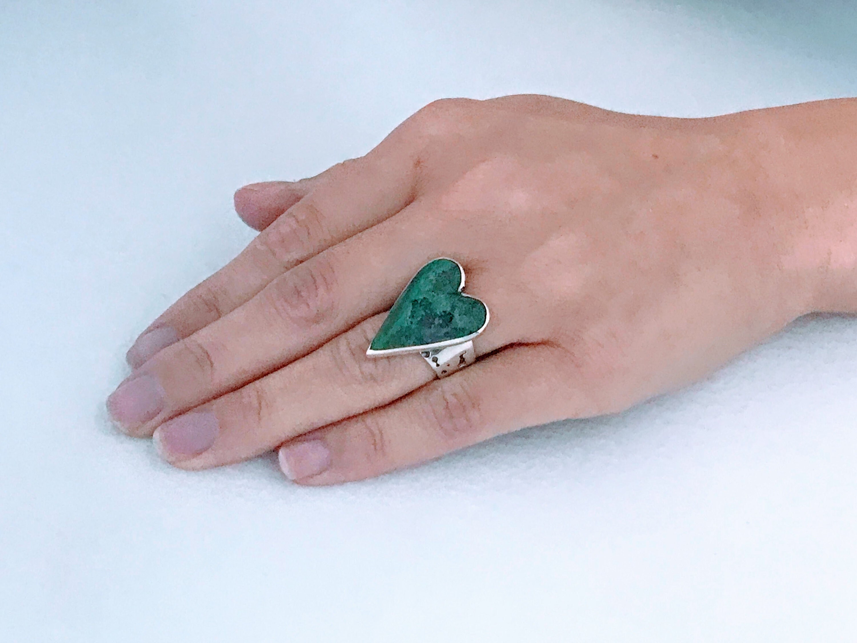 VTG HOB Mexico Sterling Silver Green Stone Heart Ring Band