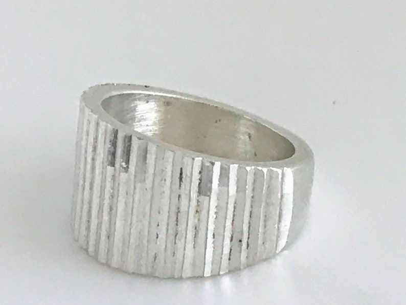 VTG Taxco Modernist Sterling Silver Zig Zag Ring Band Chunky Ribbed Dome Silver Cigar Band Retro Mexico Ridged Tapered 925 Silver Ring