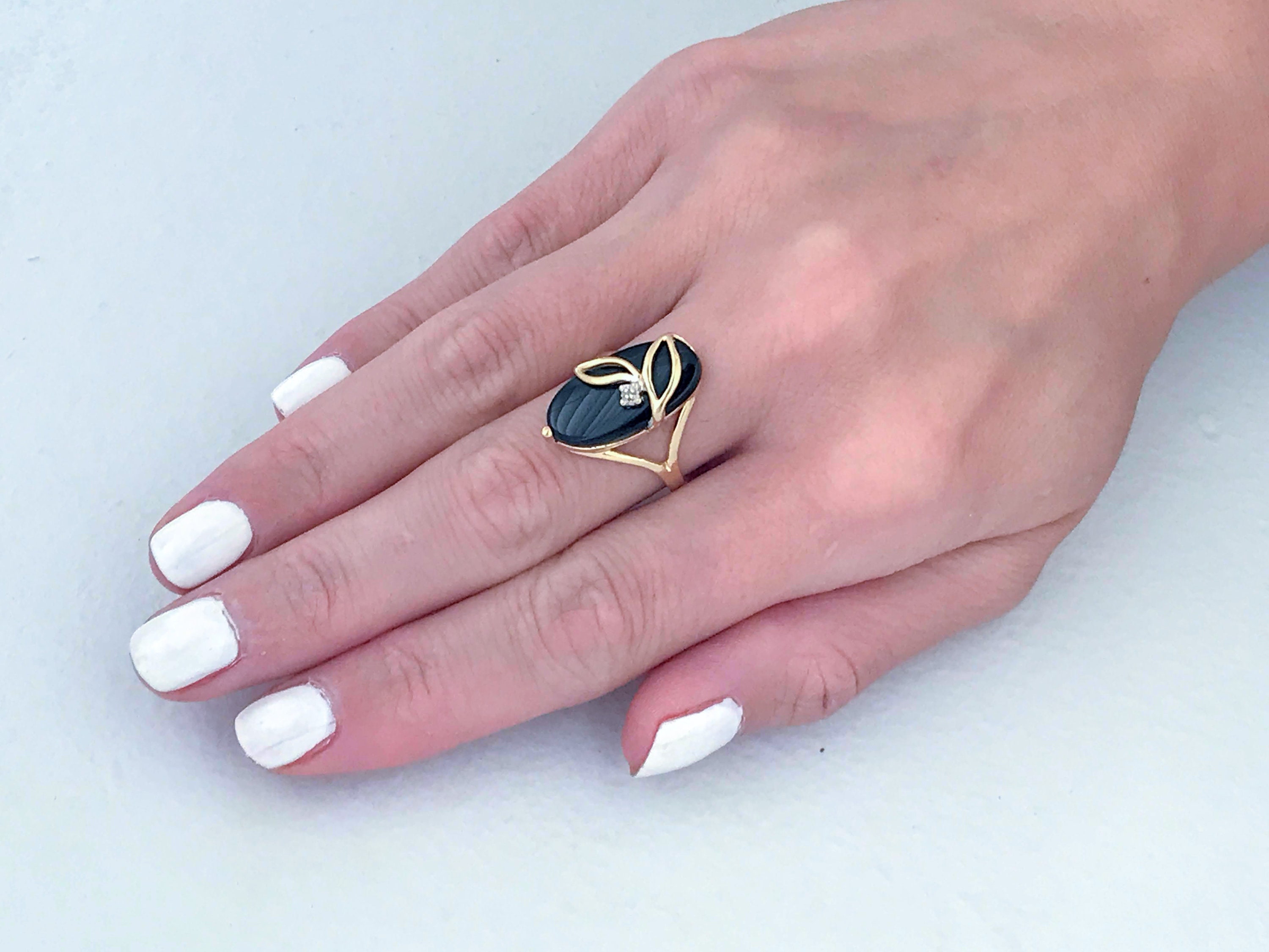 Vintage 10K Yellow Gold Black Onyx Diamond Ring, VTG Art Vintage 10K Yellow Gold Black Onyx Diamond Ring, VTG Art
