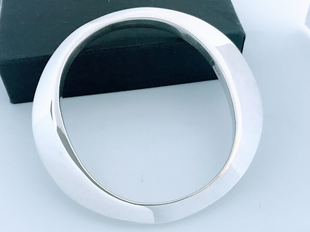 アクセサリー sunny side up Narrow Tangin Bangle 2012 Set of 12 Brass/Gold Tone Glittery Thin Bangle Bracelets 8.5
