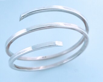 Retro Modernist Polished Sterling Silver Coiled Spiral Bangle Bracelet, Smooth 925 Wrap Around Spring Statement Bangle, Big Chunky Abstract