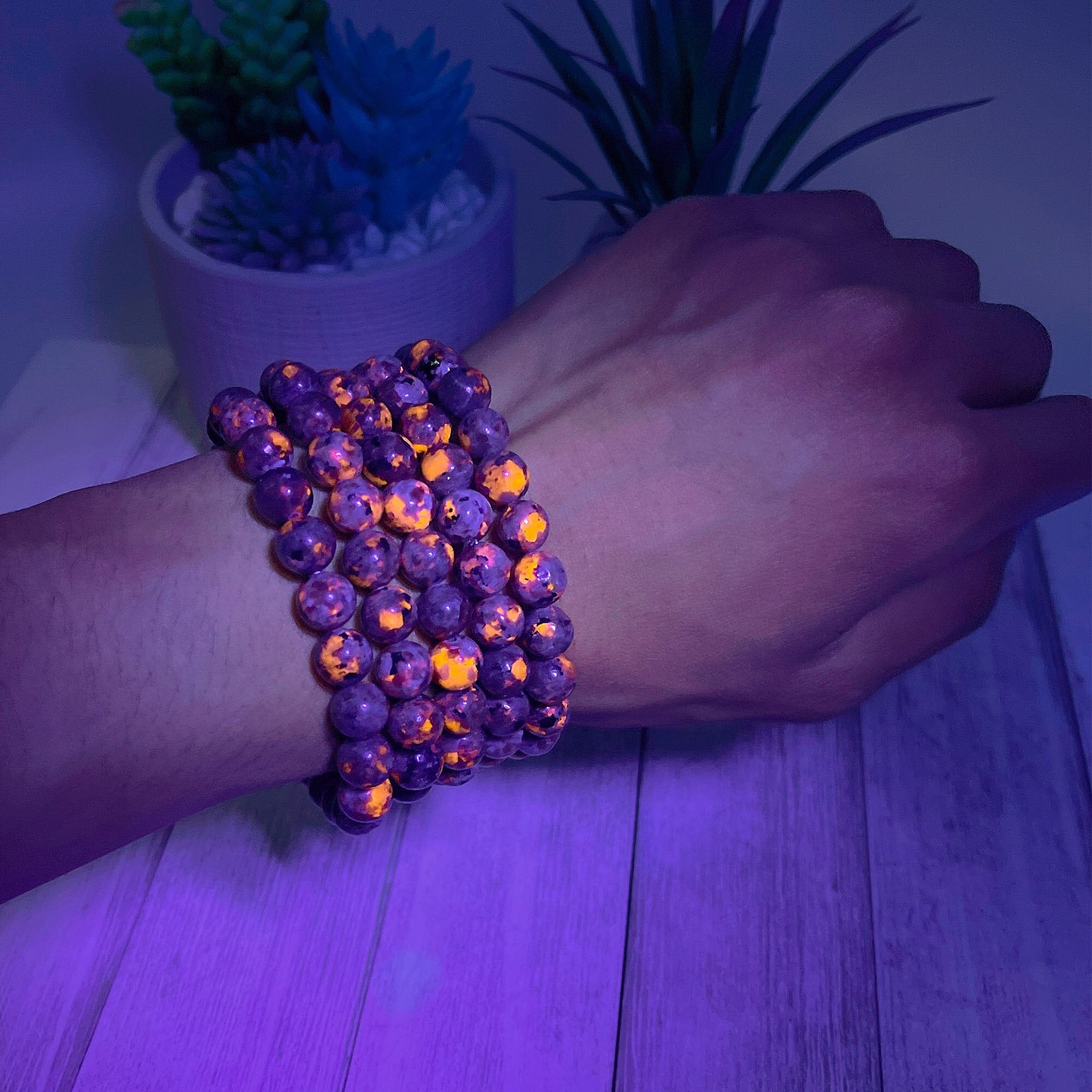 HQ Yooperlite Bracelet, Natural 6mm 8mm 10mm UV Fluorescent HQ Yooperlite Bracelet, Natural 6mm 8mm 10mm UV Fluorescent