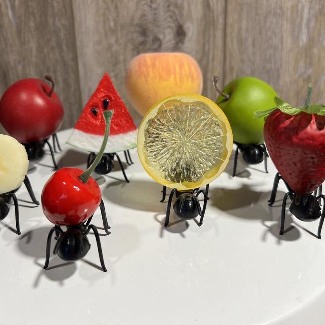 Plastic Ant Holding Fruit Decor, Ant Carrying Fruit Decor, Ant
