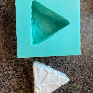Fake Brownie Triangle Silicone Mold