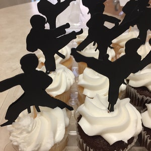 Set of 12 Taekwondo Silhouette Cupcake Toppers, Karate, Judo, Martial Arts, Theme Party