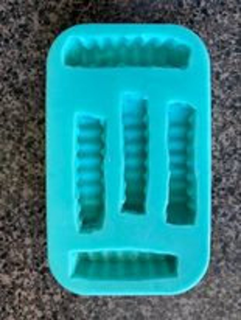 Realistic Crinkle Fry Silicone Mold