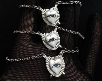 SAINT LAURENT★素敵！CRESCENT MOON Pendant Necklace SAINT LAURENT☆素敵！CRESCENT MOON Pendant Necklace