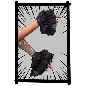 Punho com babados DANDY preto da Eyecon Cosplay - Punho com babados e botões de algodão preto, babados vitorianos, fantasia de vampiro, babados de pirata