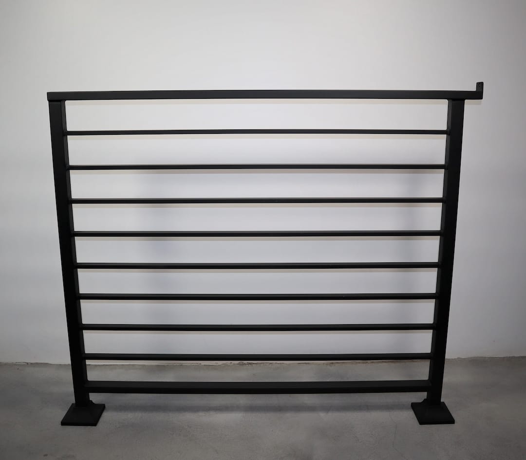 Horizontal Stair Railing With Single Wall Bracket - Etsy