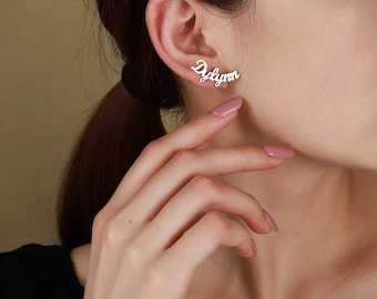 Benutzerdefinierte Ohrstecker Name Ohrringe, personalisierte Ohrringe Silber, Minimalist Ohrringe, Solid Gold Name Ohrringe, zierliche Ohrstecker, Geschenk für sie