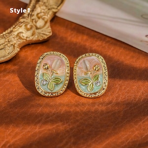 Personalized Enamel Flower Earring,Vintage Flower Art Earrings For Women, Pearl Earring Gift For Her,Personalized Jewelry,Unique Gifts