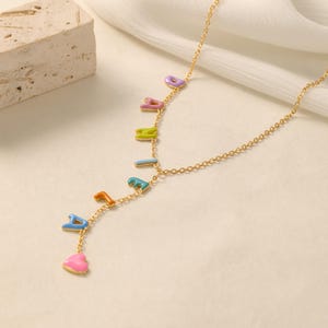 Collar personalizado con letra de burbuja esmaltada, collar con nombre personalizado y colorido, colgante con letra de burbuja esmaltada para ella, regalo de San Valentín.