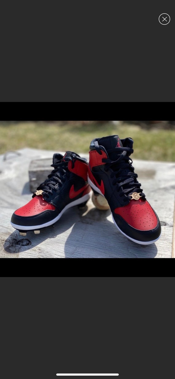 Tacos de béisbol Jordan 1 pintados a medida | Etsy España