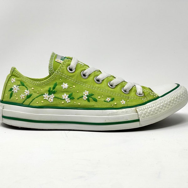 OOAK Embroidered Converse Sneakers in Green with Flowery Hand Embroidery Sneakers and Shoes for Women Upcycling Custom Gifts for Mom Size 7