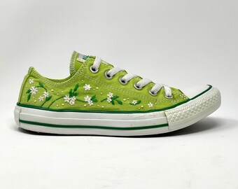 OOAK Embroidered Converse Sneakers in Green with Flowery Hand Embroidery Sneakers and Shoes for Women Upcycling Custom Gifts for Mom Size 7