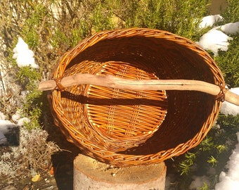 Wave Willow Basket for Gathering