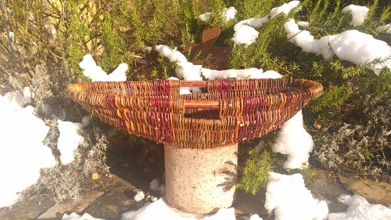 Willow Tray Baskets for Gathering, Drying Herbs or Fruit...a real Gardenhelper