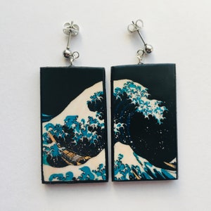 The Great Wave, orecchini artistici in legno, regalo estivo, gioielli sostenibili