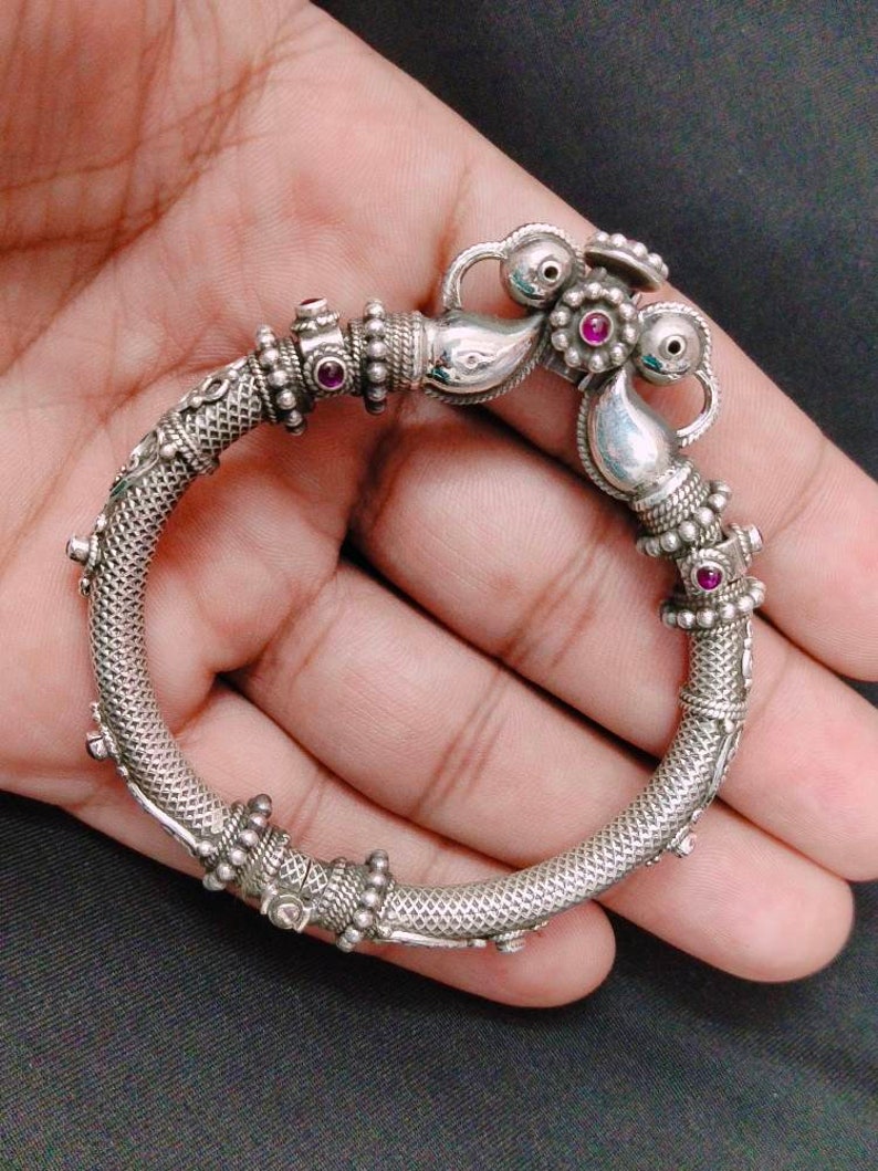 Amazing Antique 925 Sterling Silver Handmade Beautiful Fine Work Unique Cuff Bracelet Bangle For Women/'s Ruby Gemstone Cuff Bangle W-107