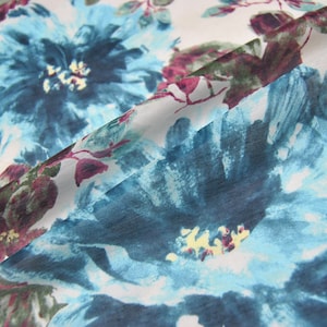 Big Floral Print White Silk Cotton Blend Fabric Width 43 inch