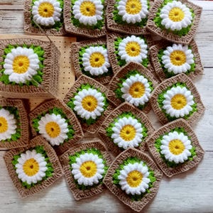 Set 18, 21, 24 xQuadrati della nonna all'uncinetto Fiori di margherita fatti a mano Girasoli dimensioni 3,5x3,5 pollici