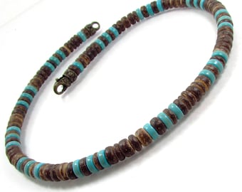 Collana fatta a mano in turchese e cocco: stile tribale da surfista